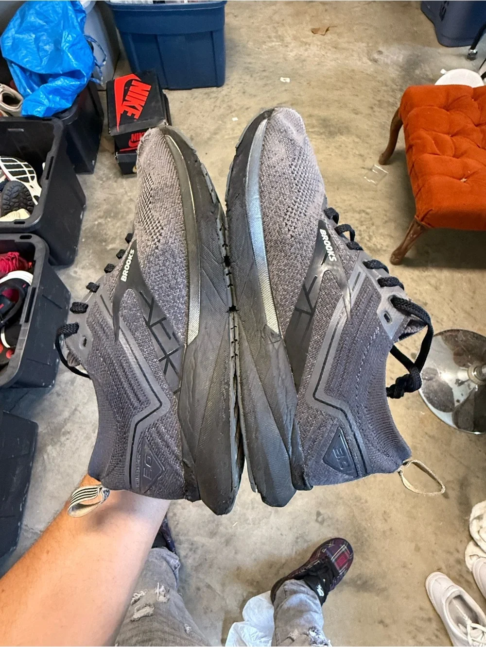 Brooks Ricochet 3 Gray/Black Running Shoes Sneakers Men Size 7.5 Used